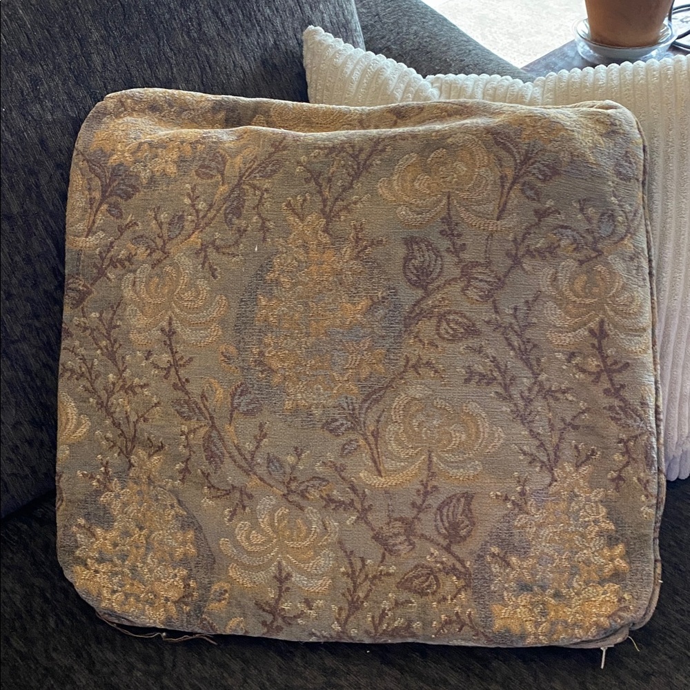 Set of two Floral Patterned Cushion Covers 18x18
